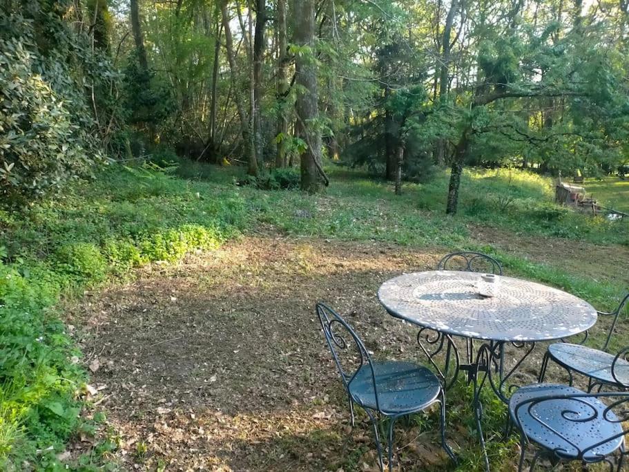 L'Aire Du Paon Aire-sur-lʼAdour Exterior foto